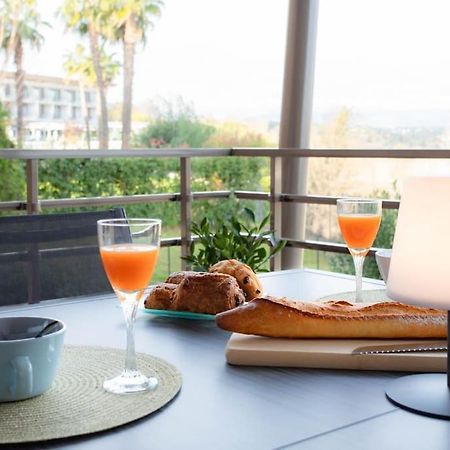 A7- 2 Bdr Sea & Mountain View - Ac, Parking, Pool & Terrace Daire Antibes Dış mekan fotoğraf