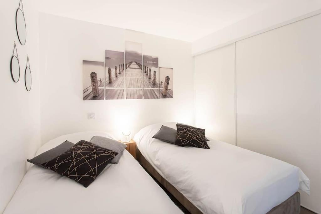 A7- 2 Bdr Sea & Mountain View - Ac, Parking, Pool & Terrace Daire Antibes Dış mekan fotoğraf