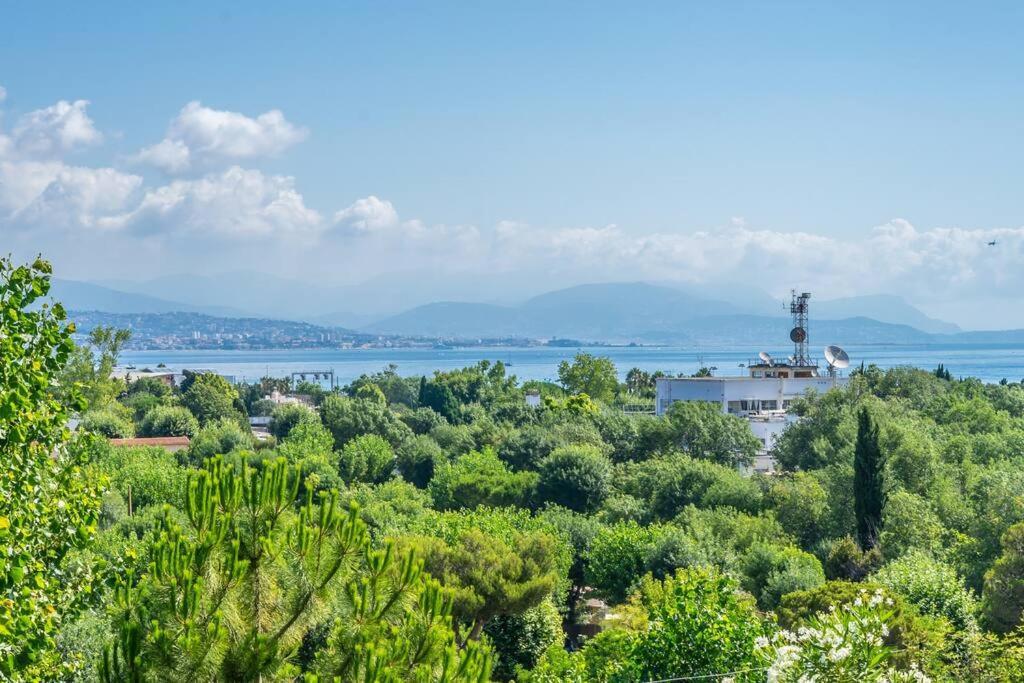 A7- 2 Bdr Sea & Mountain View - Ac, Parking, Pool & Terrace Daire Antibes Dış mekan fotoğraf
